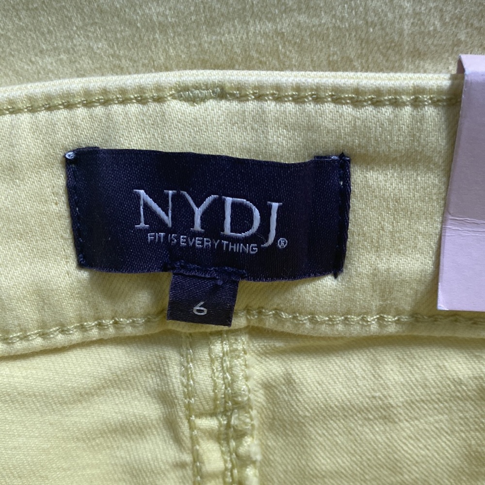 NYDJ Ella Denim Shorts With Side Slits - Picture 7 of 10